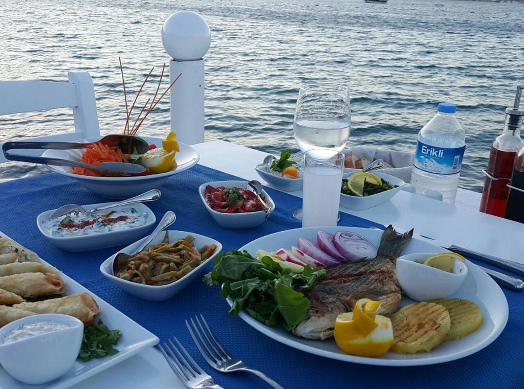 Fiko Hotel Göltürkbükü Buitenkant foto